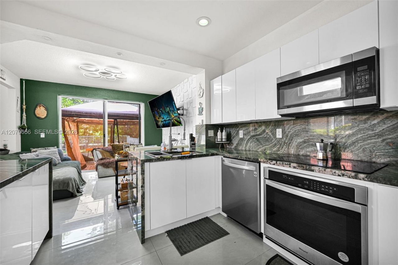 5691 NW 125th Ave, Coral Springs, FL 33076 Photo