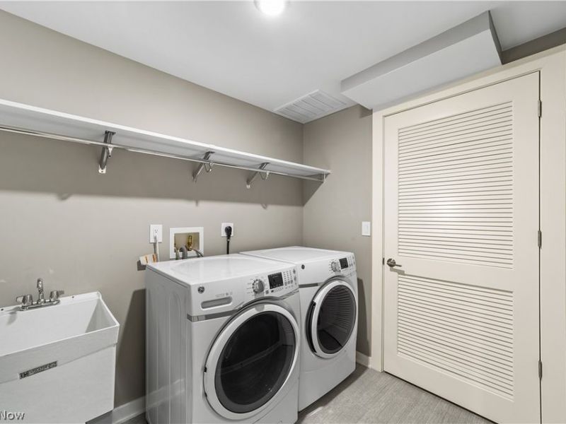 2044 Random Road, Unit 101, Cleveland, OH 44106 Photo 35