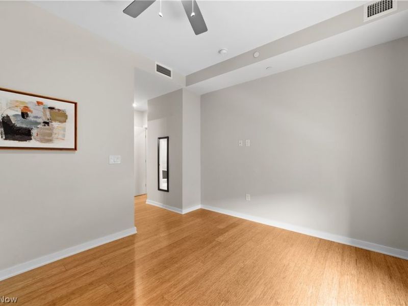 2044 Random Road, Unit 101, Cleveland, OH 44106 Photo 39