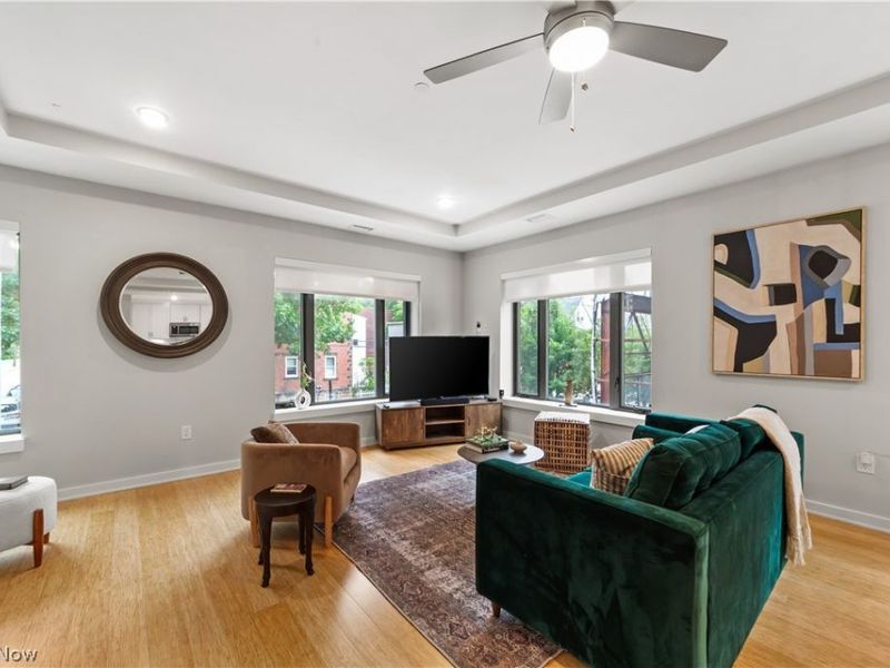 2044 Random Road, Unit 101, Cleveland, OH 44106 Photo 8