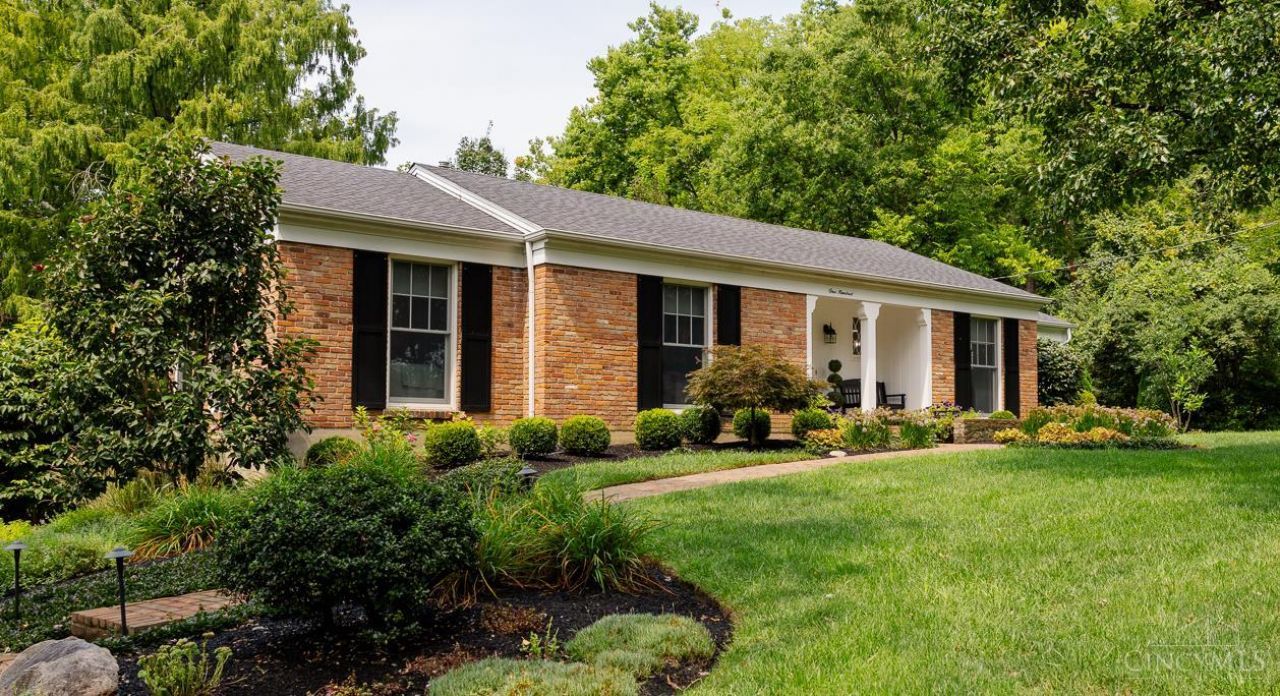 100 Fieldstone Drive, Terrace Park, OH 45174 Main Photo
