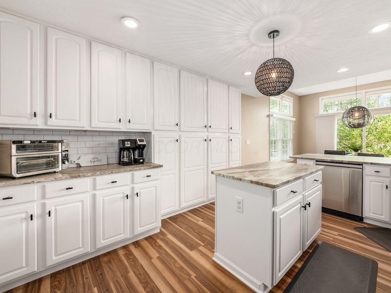 5857 Walterway Drive, Hilliard, OH 43026 Photo 9