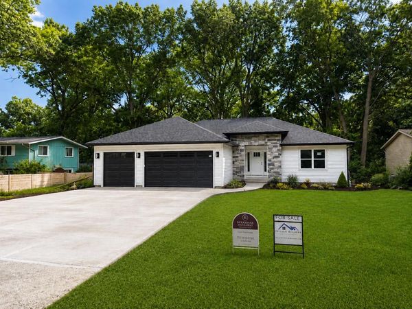 11533 8th AVENUE, Pleasant Prairie, WI 53158