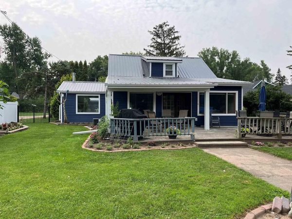 E9278 COUNTY ROAD X, New London, WI 54961