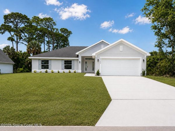 1389 Sequoia Road NW, Palm Bay, FL 32907