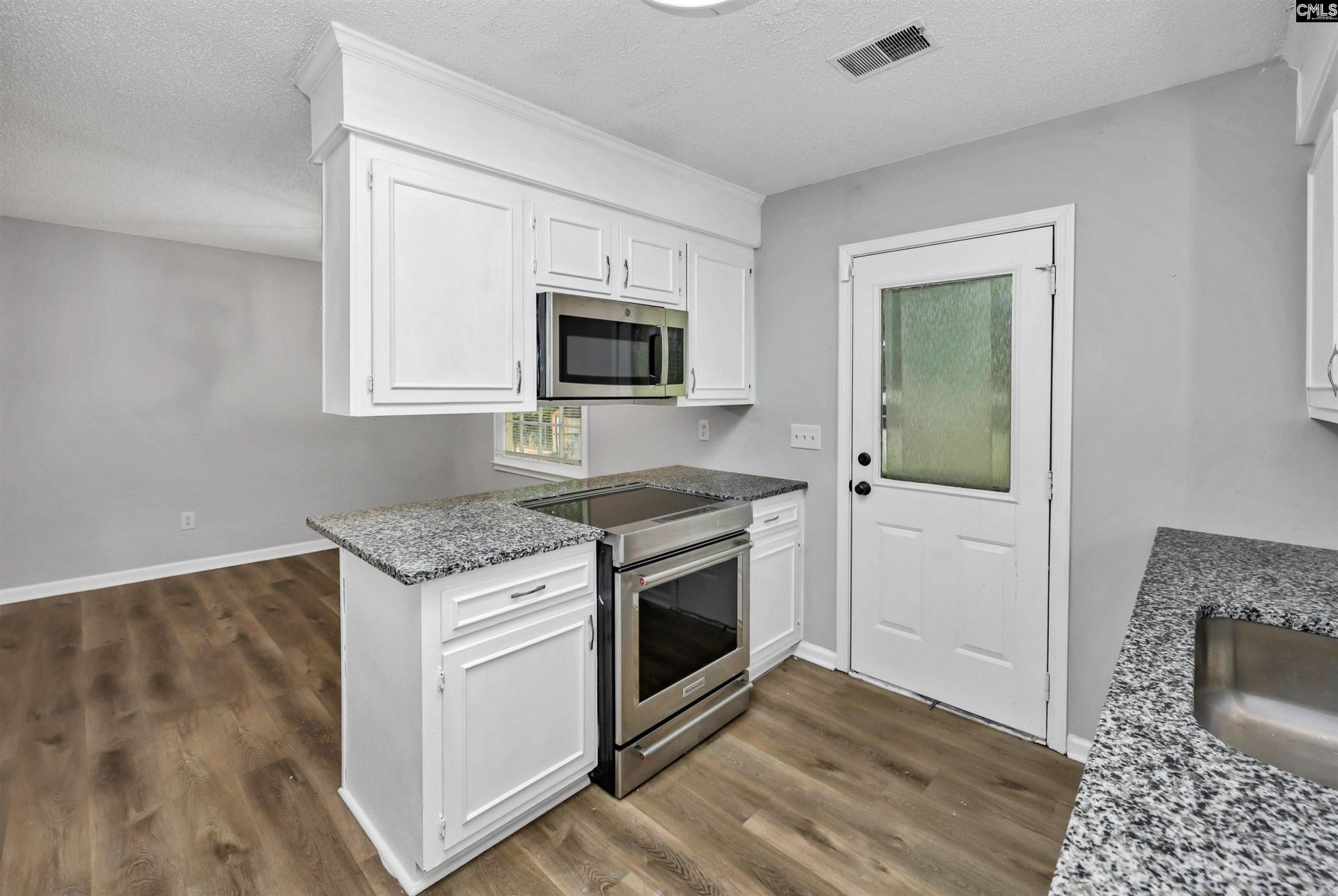 500 Kenton Drive  Photo 4