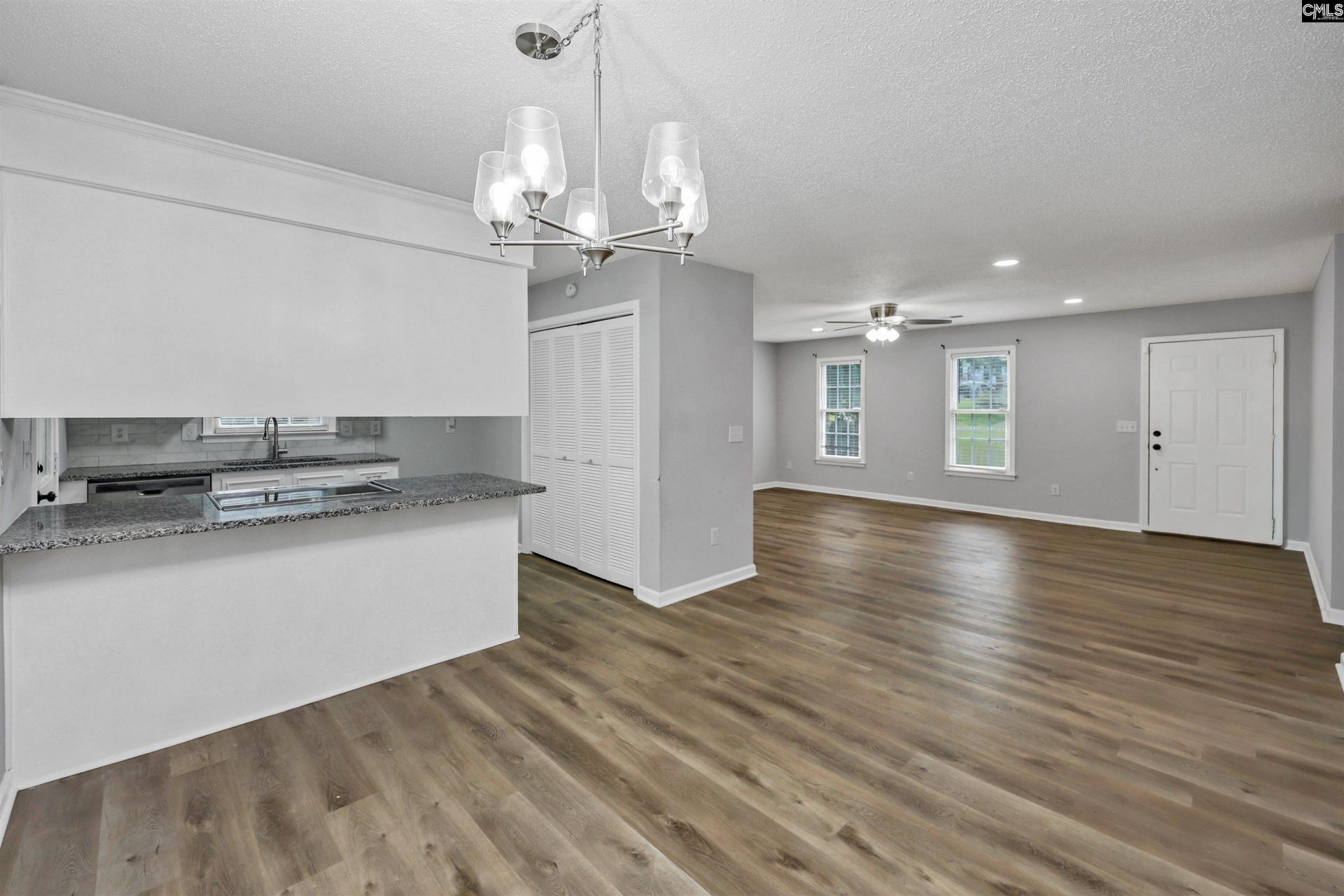500 Kenton Drive  Photo 6