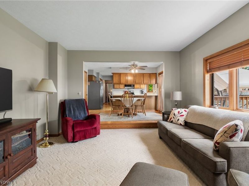 881 Dan Avenue, Canal Fulton, OH 44614 Photo 6