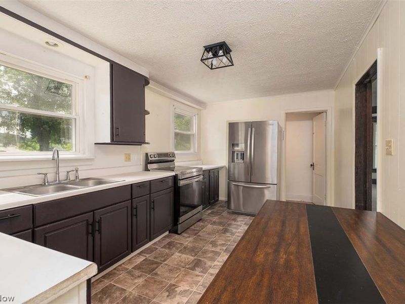 6597 Superior Road SE, Uhrichsville, OH 44683 Photo 13