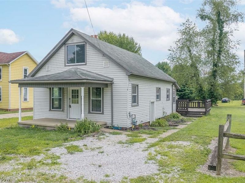 6597 Superior Road SE, Uhrichsville, OH 44683 Photo 2