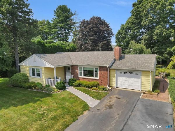 11 Castle View, Chester, CT 06412
