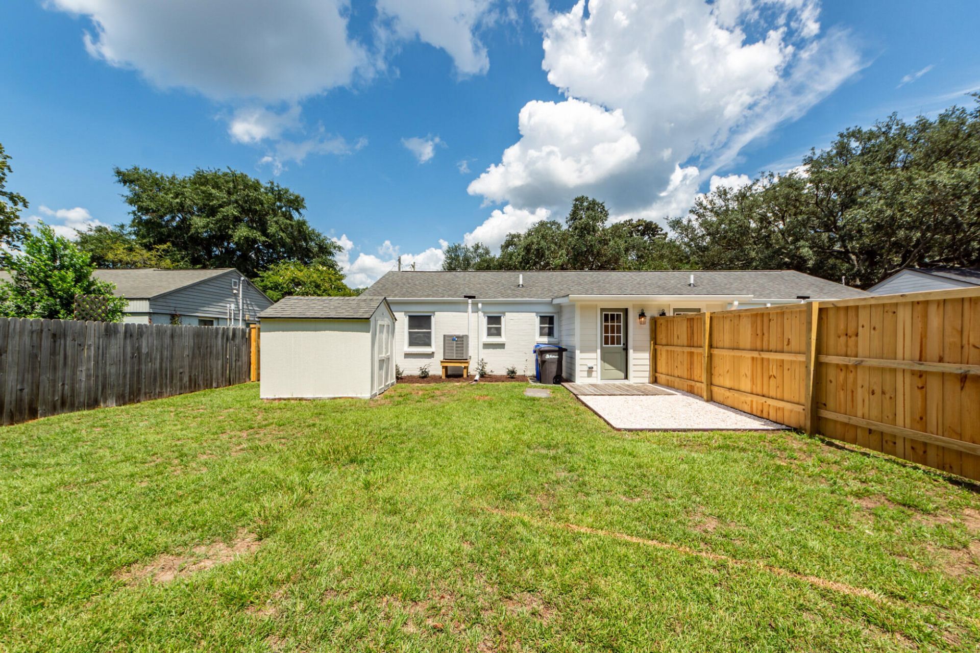 17 Vincent Drive Photo 13