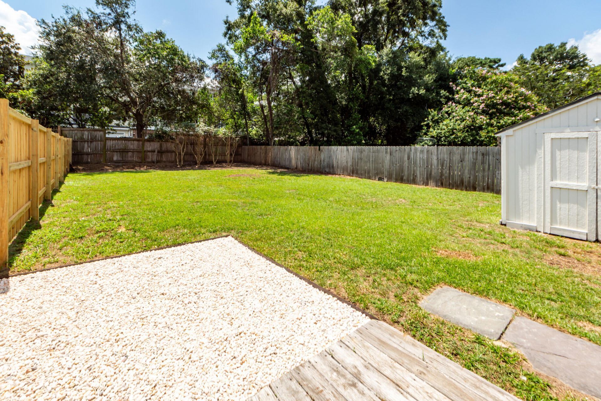17 Vincent Drive Photo 4