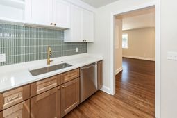 17 Vincent Drive photo 4