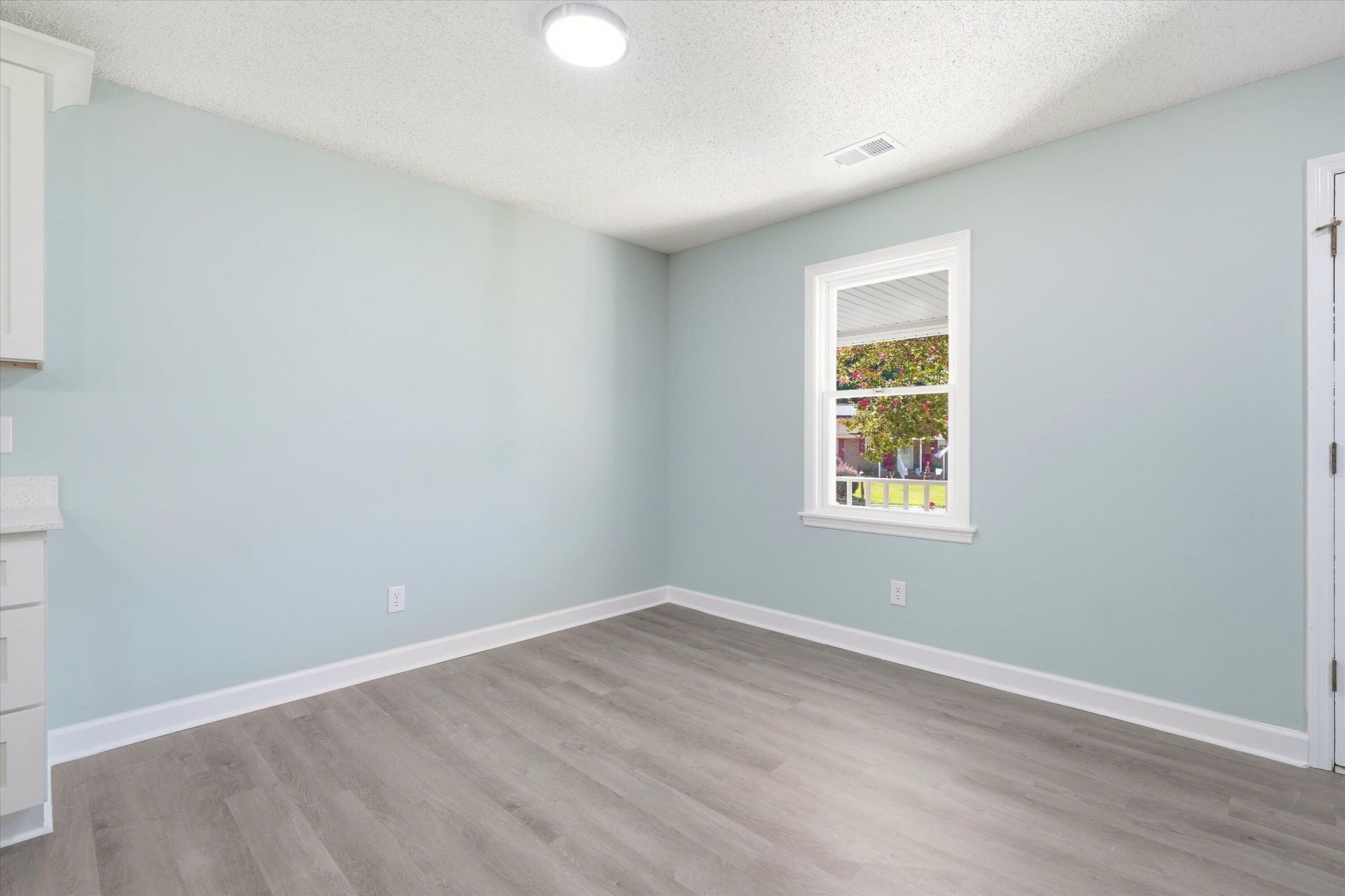 217 Vickie Street Photo 14