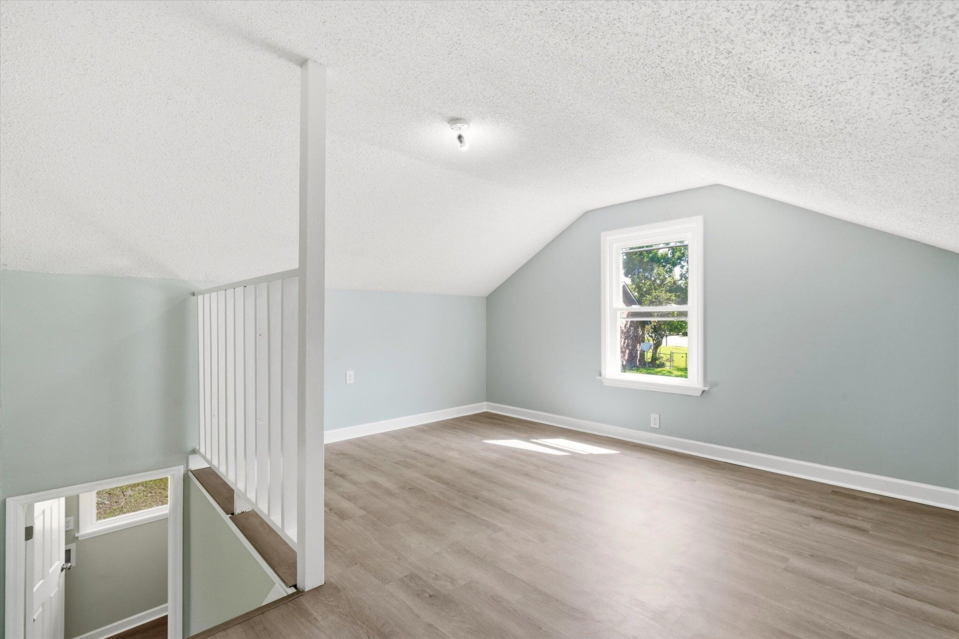 217 Vickie Street Photo 28