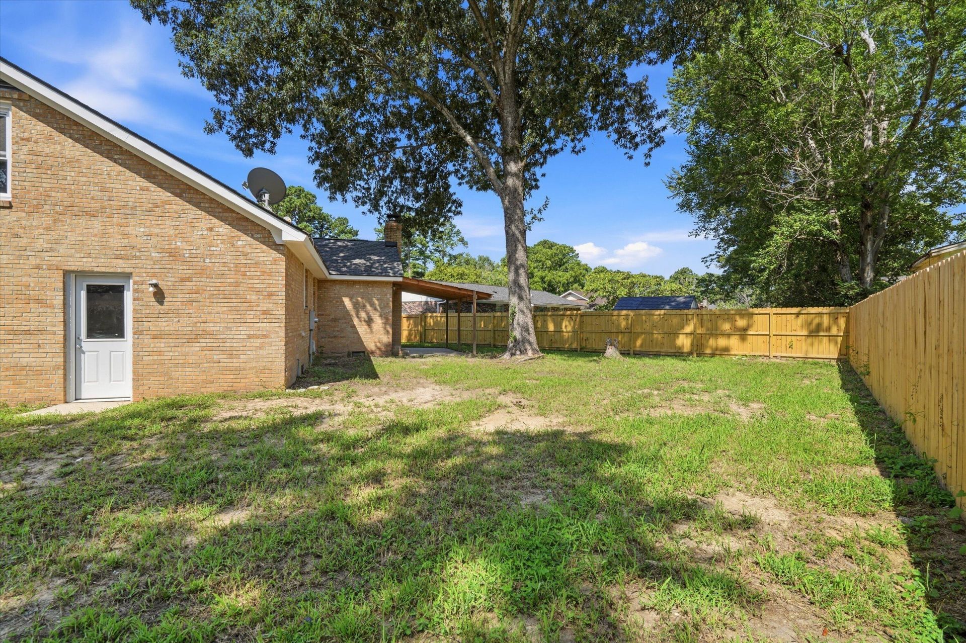 217 Vickie Street Photo 32