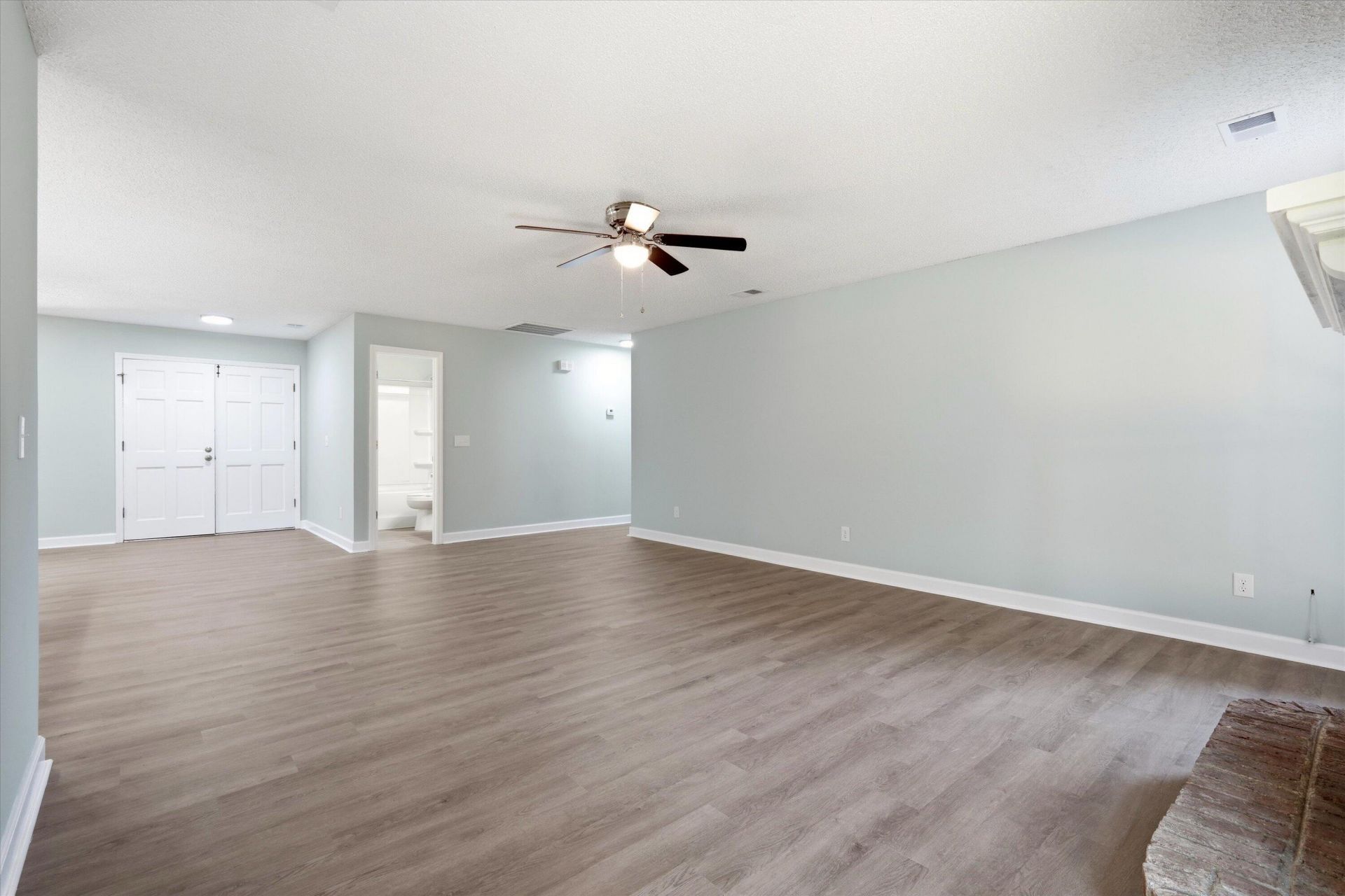 217 Vickie Street Photo 8