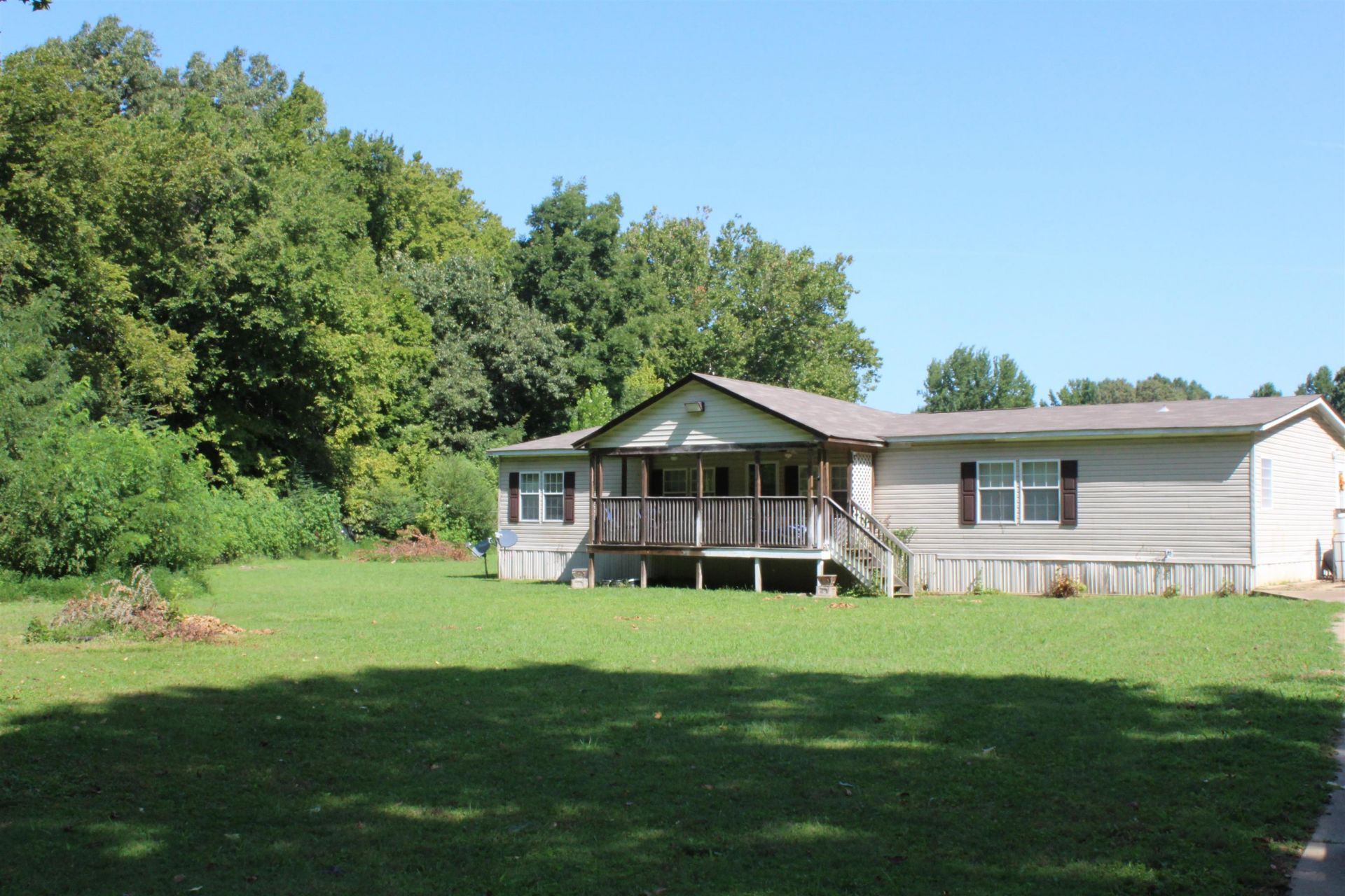 1036 HUFFMAN RD Brighton, TN 38011