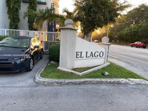 5501 NW 7th St , Unit E204, Miami, FL 33126