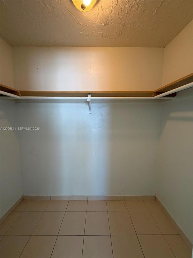 5501 NW 7th St , Unit E204, Miami, FL 33126 Photo