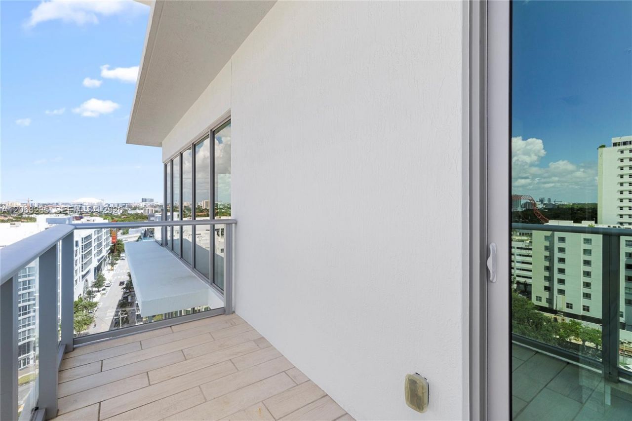 1600 SW 1st Ave , Unit 1202, Miami, FL 33129 Photo