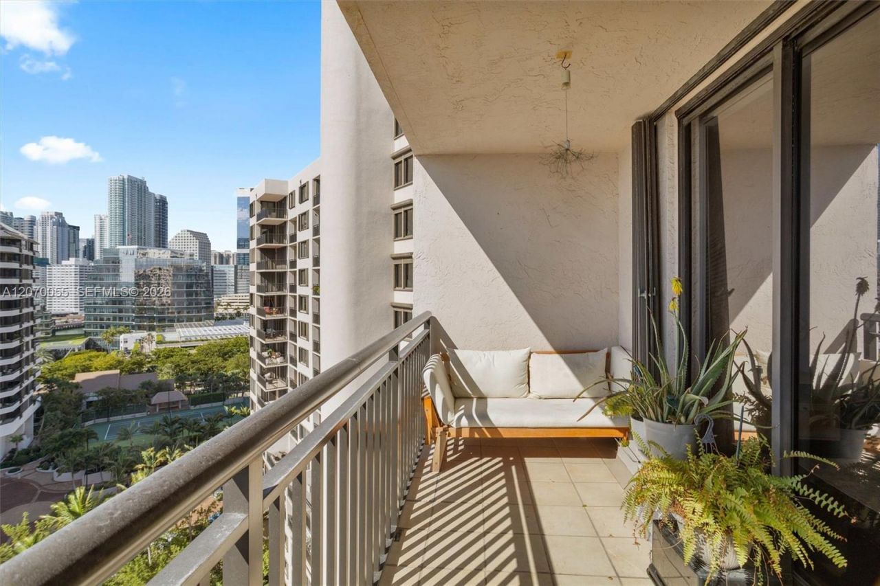 540 Brickell Key Dr , Unit 1519, Miami, FL 33131 Photo