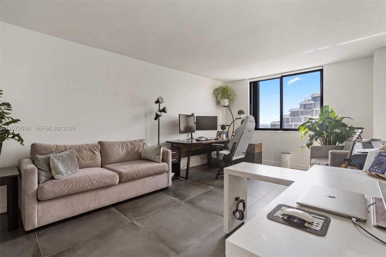 540 Brickell Key Dr , Unit 1519, Miami, FL 33131 Photo