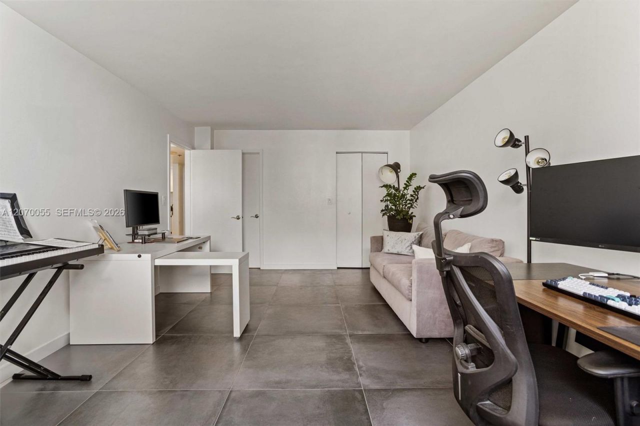 540 Brickell Key Dr , Unit 1519, Miami, FL 33131 Photo