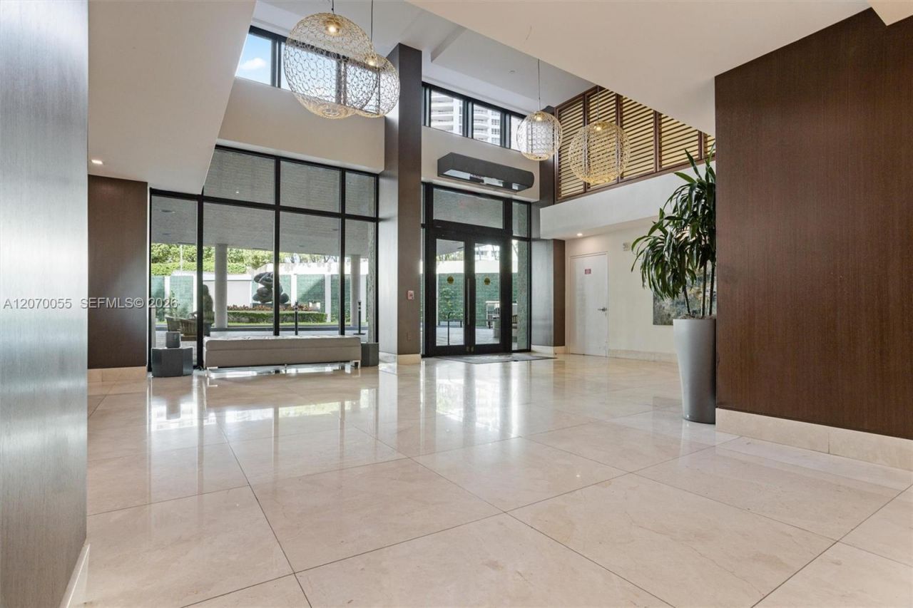 540 Brickell Key Dr , Unit 1519, Miami, FL 33131 Photo