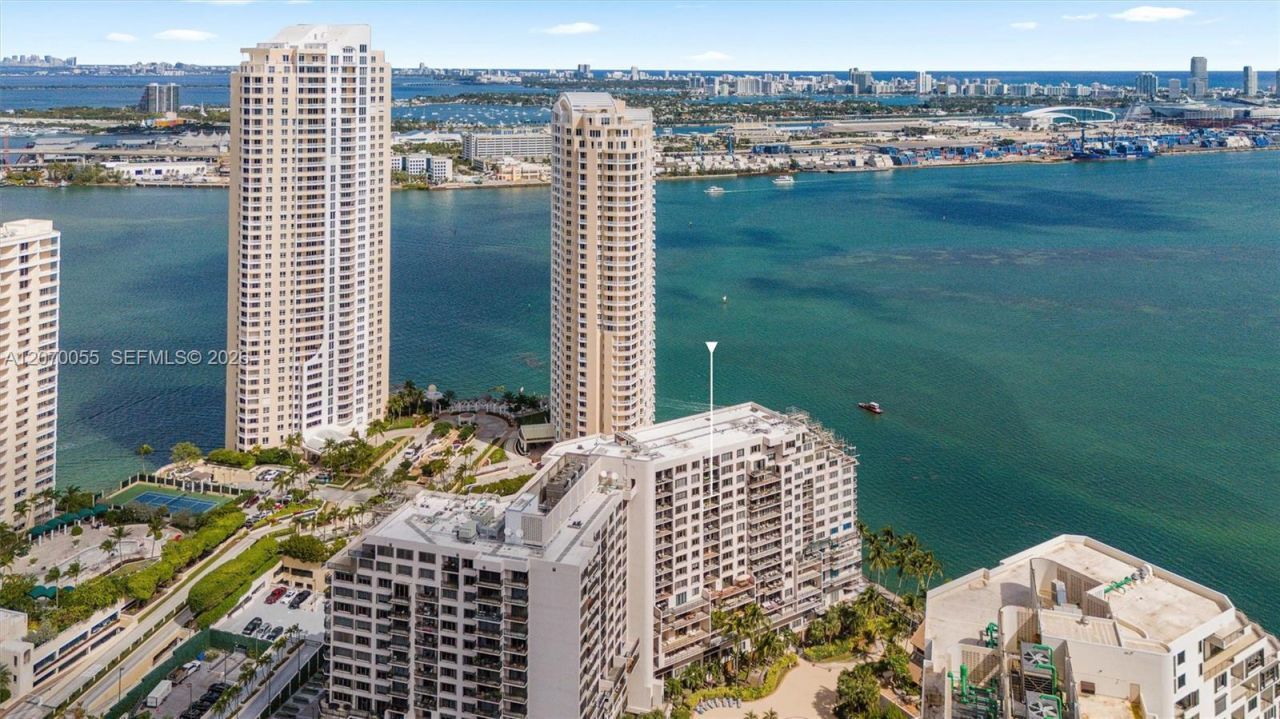 540 Brickell Key Dr , Unit 1519, Miami, FL 33131 Photo