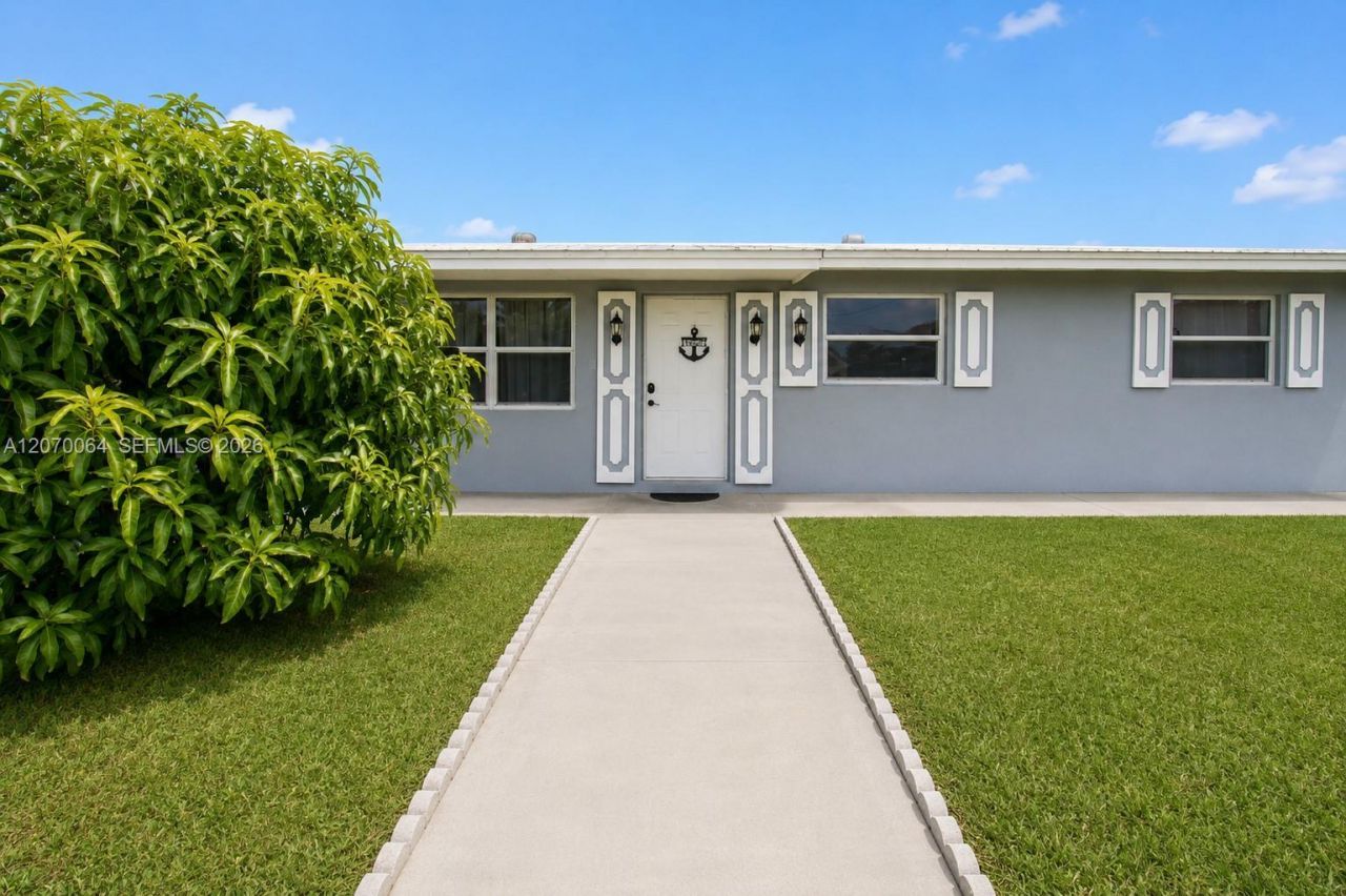 19221 SW 319th St, Homestead, FL 33030 Photo