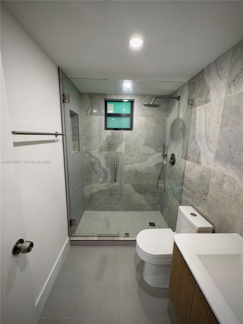 1530 SW 2nd St , Unit 405, Miami, FL 33135 Photo