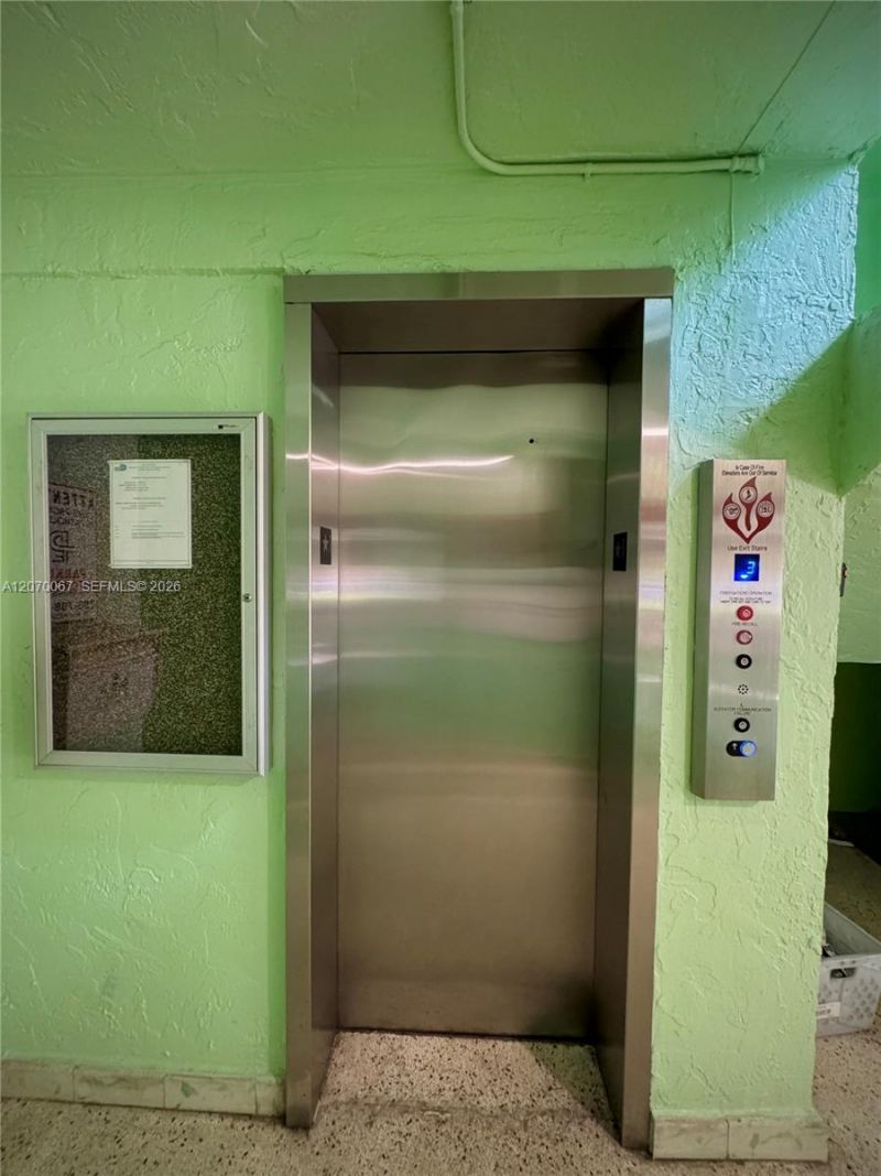 1530 SW 2nd St , Unit 405, Miami, FL 33135 Photo