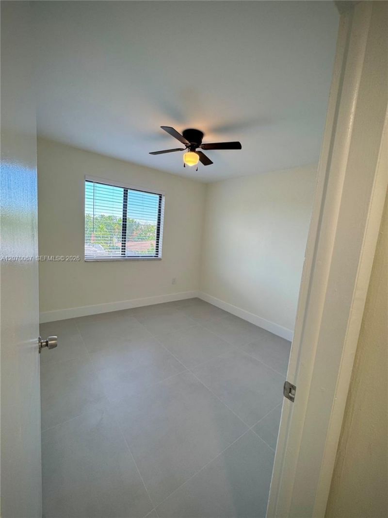 1530 SW 2nd St , Unit 405, Miami, FL 33135 Photo