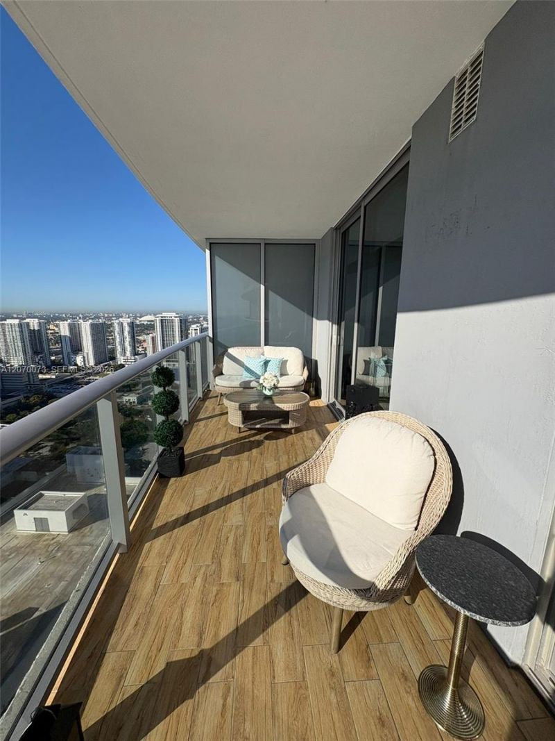 488 NE 18th St , Unit 4408, Miami, FL 33132 Photo