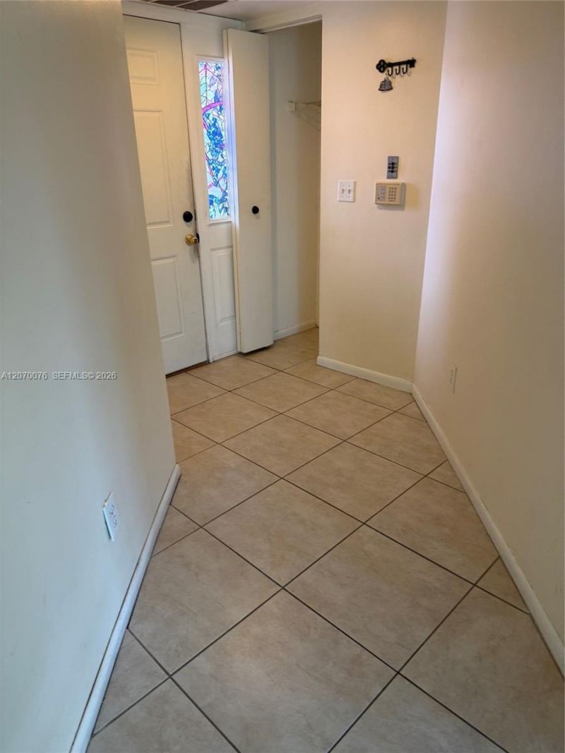 2255 SE 27th Dr , Unit 102-E, Homestead, FL 33035 Photo