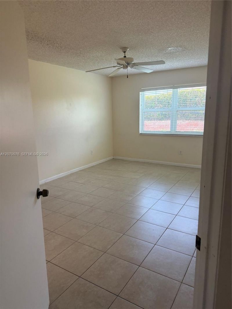 2255 SE 27th Dr , Unit 102-E, Homestead, FL 33035 Photo