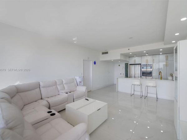 7601 E Treasure Dr , Unit PH103, North Bay Village, FL 33141