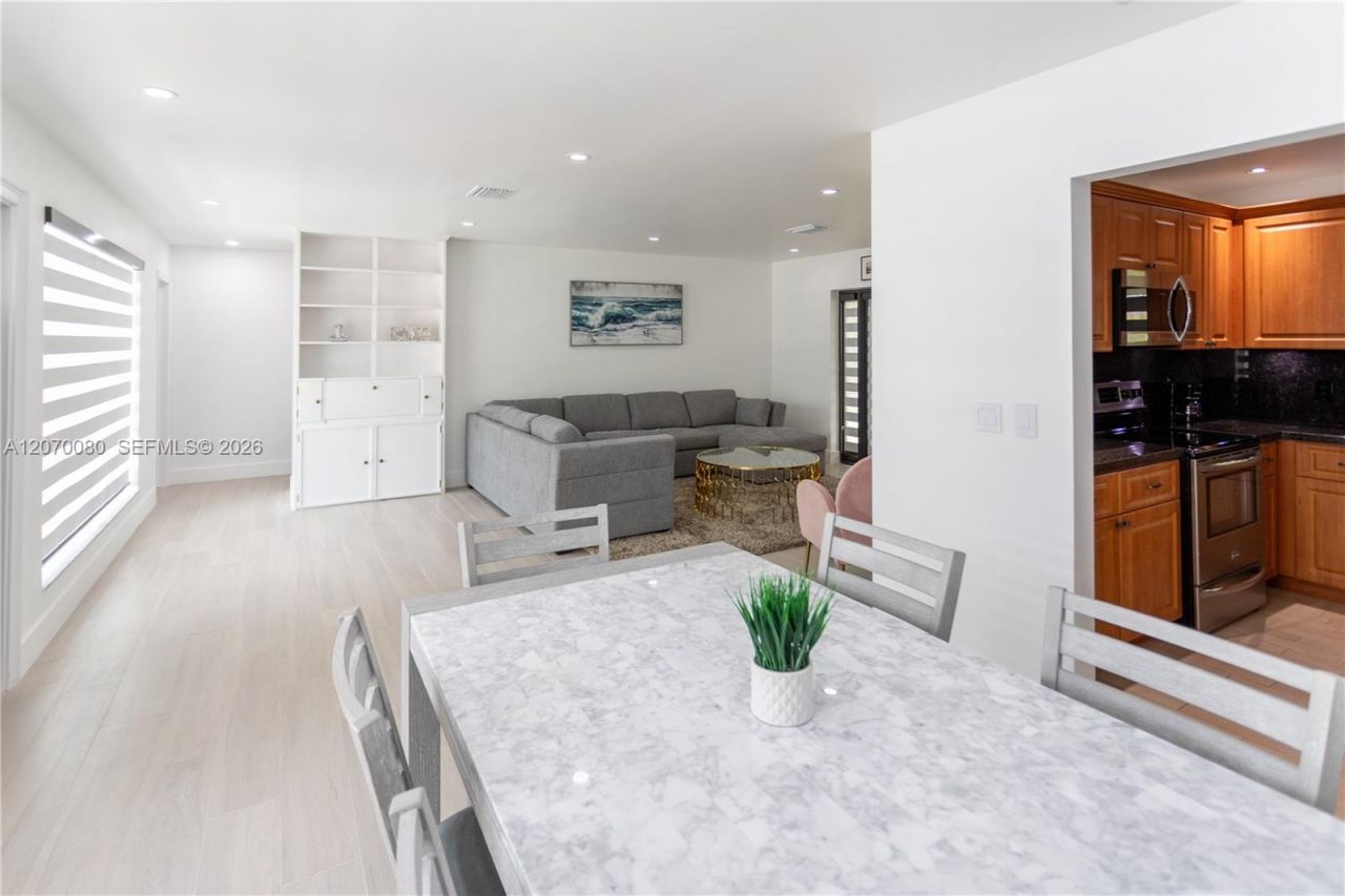 4010 Johnson St , Hollywood, FL 33021 Photo