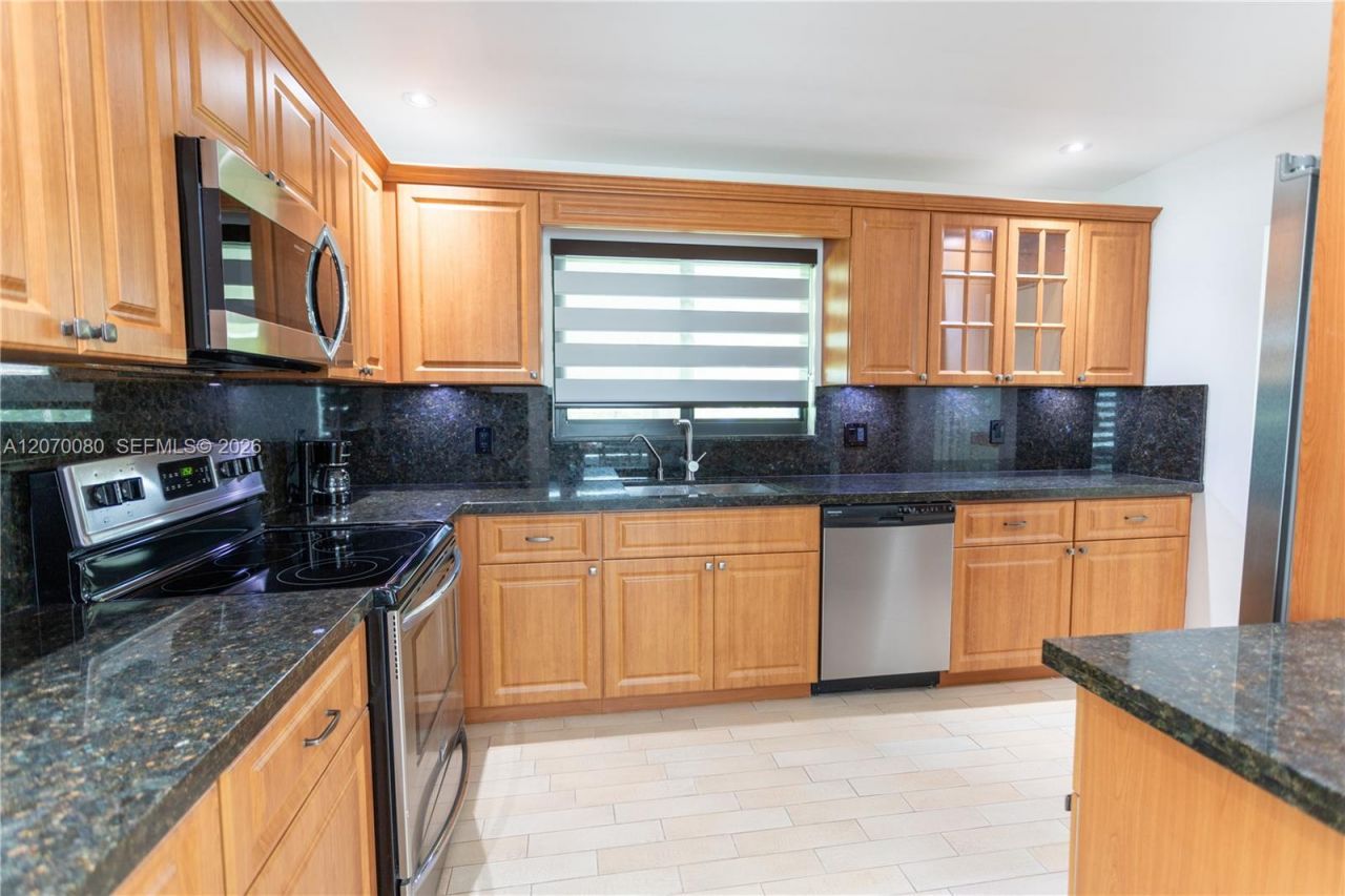 4010 Johnson St , Hollywood, FL 33021 Photo