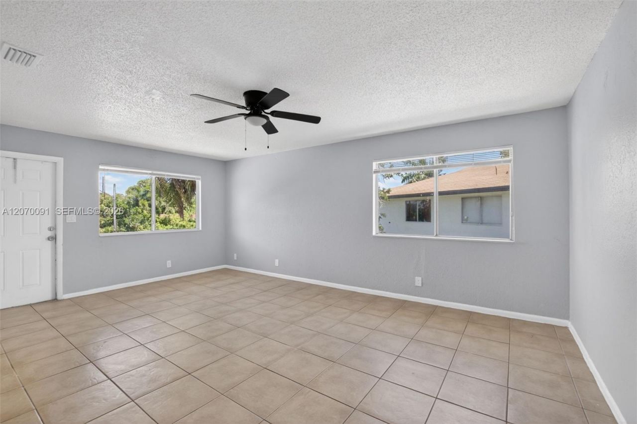 2201 Catherine Dr , Unit 3, Delray Beach, FL 33445 Photo