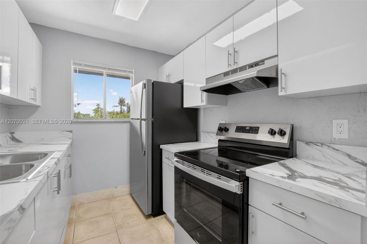 2201 Catherine Dr , Unit 3, Delray Beach, FL 33445 Photo