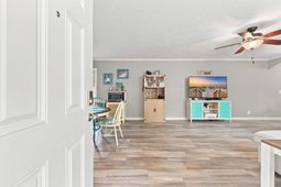 4604 Albatross St. photo 4