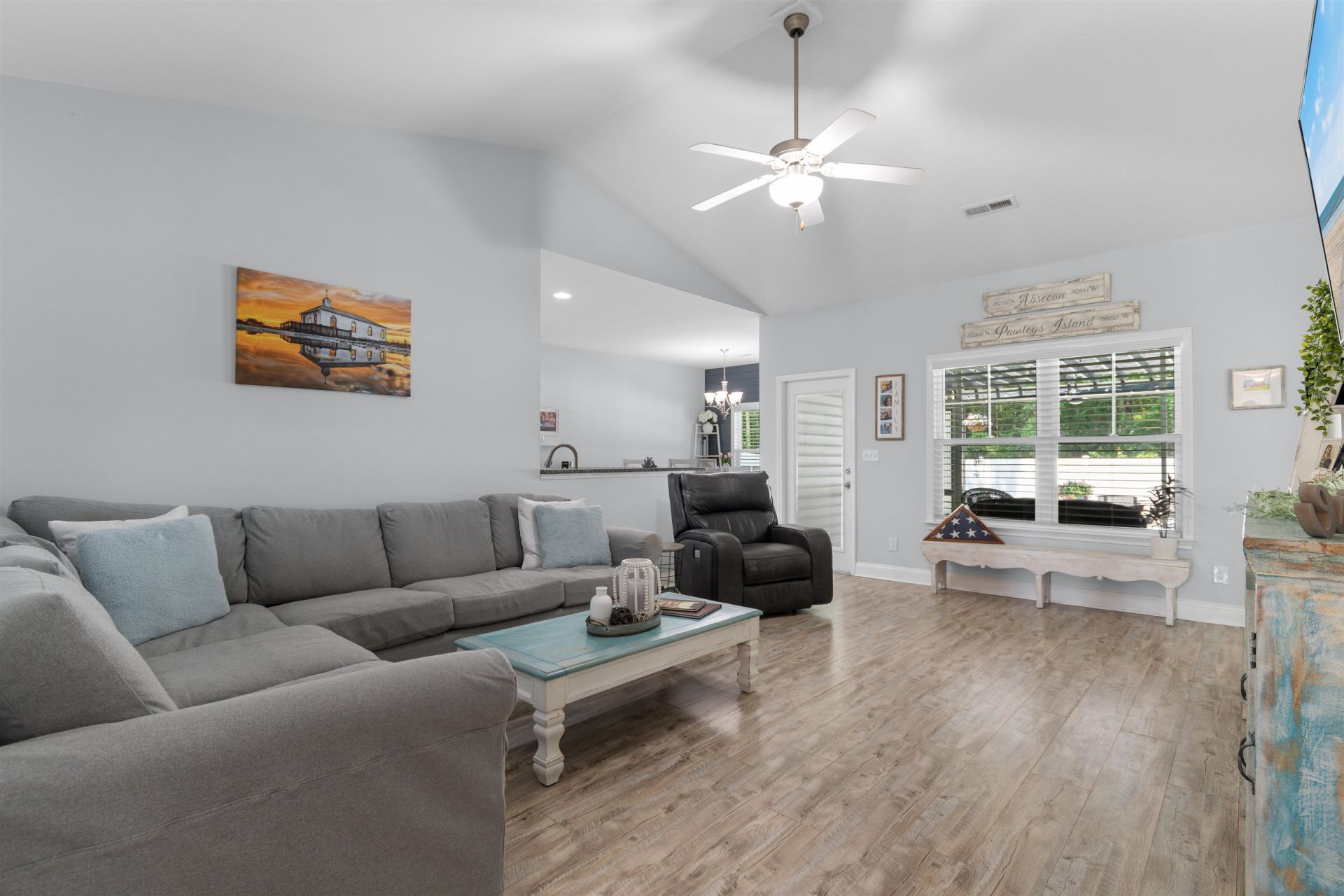 344 Clearwater Dr. Photo 15