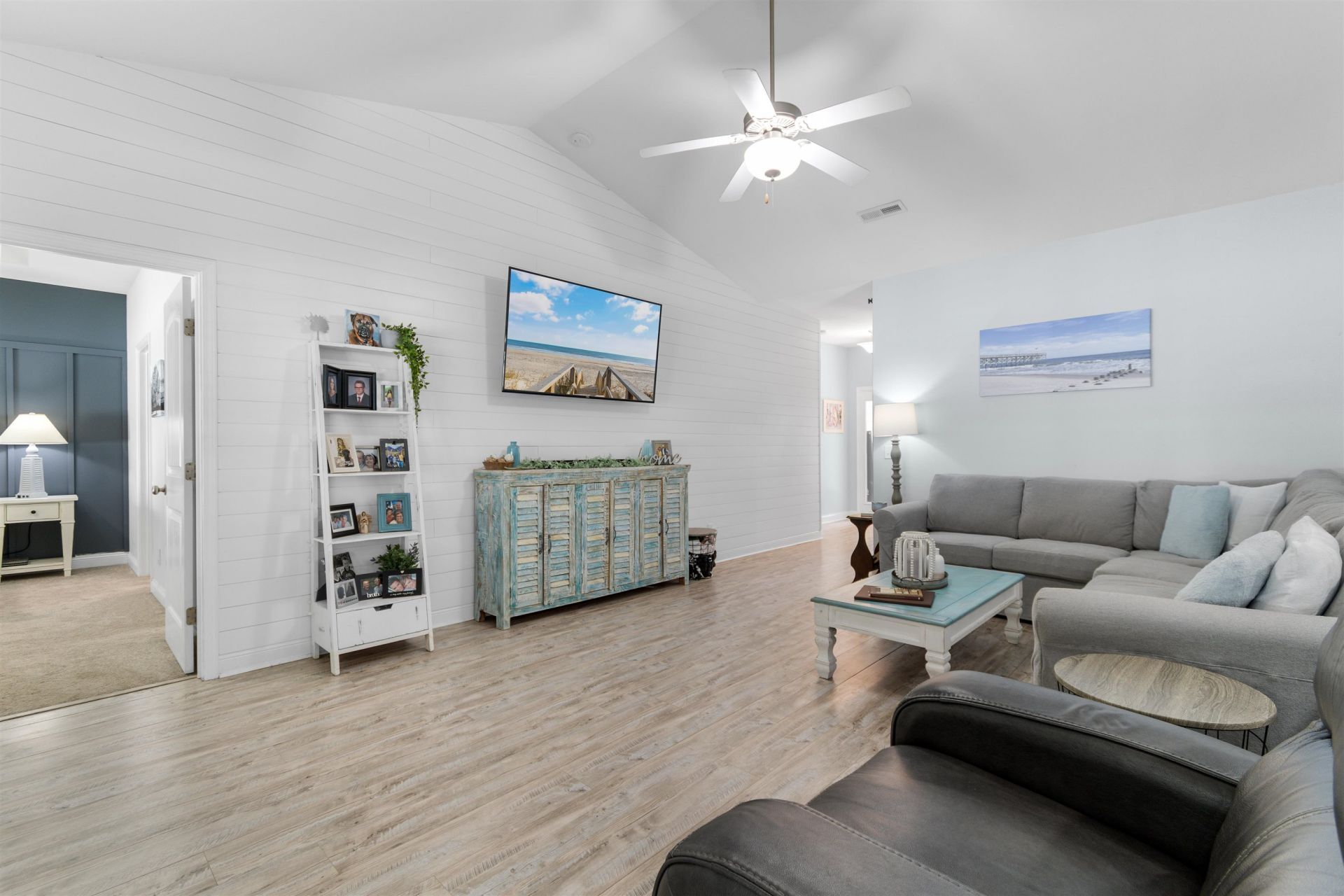344 Clearwater Dr. Photo 16