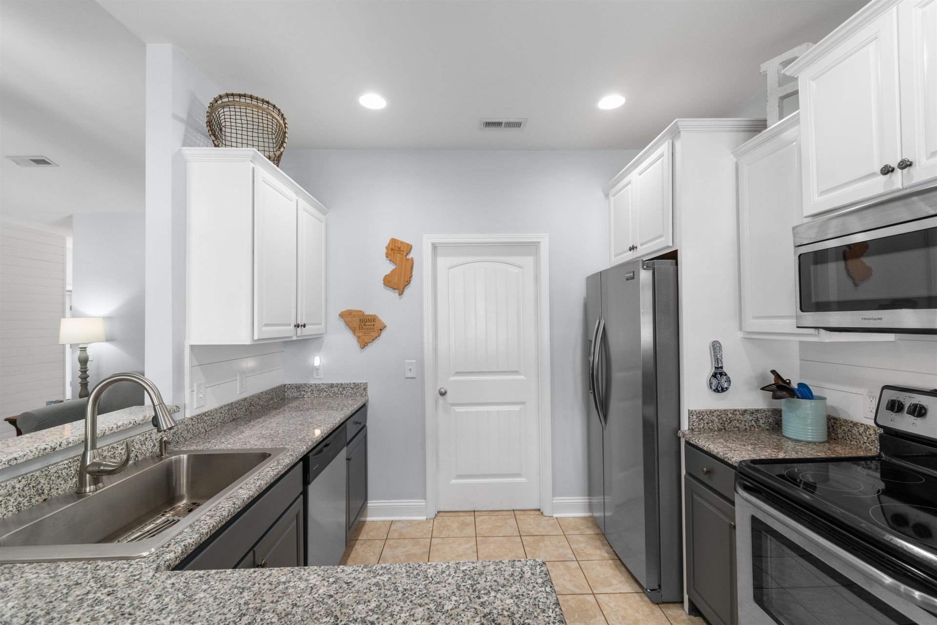 344 Clearwater Dr. Photo 8