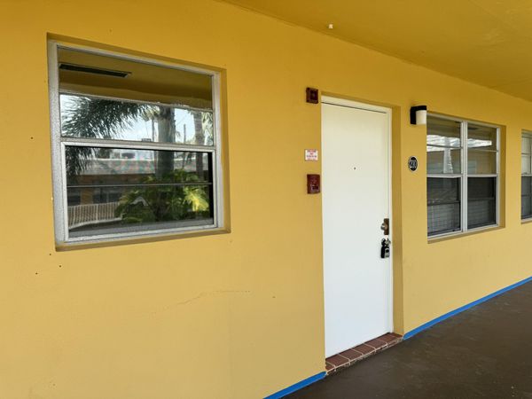 220 CROTON Avenue, Unit 210, Lantana, FL 33462