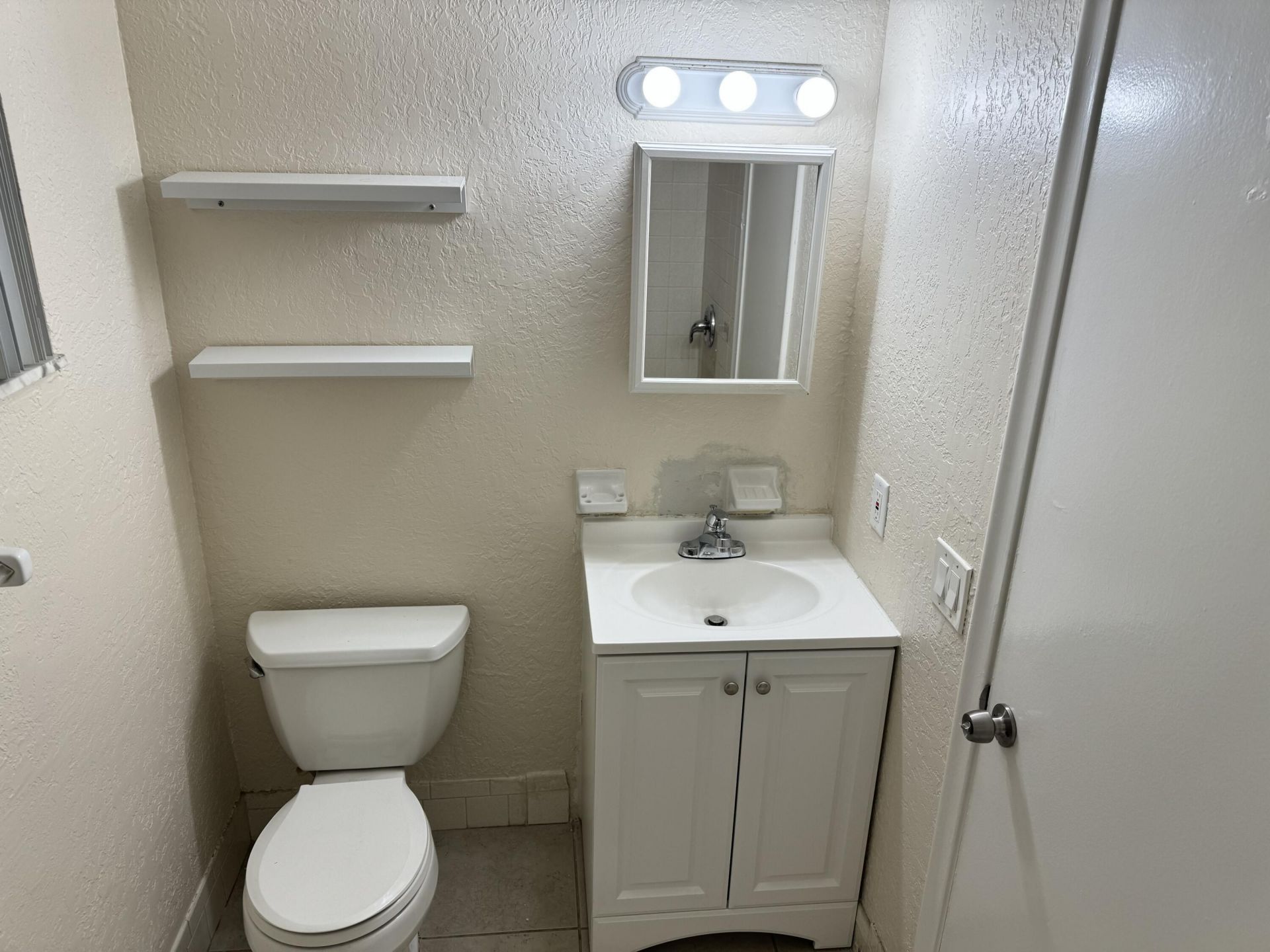 220 Croton Avenue, Unit 210, Lantana, FL 33462 Photo