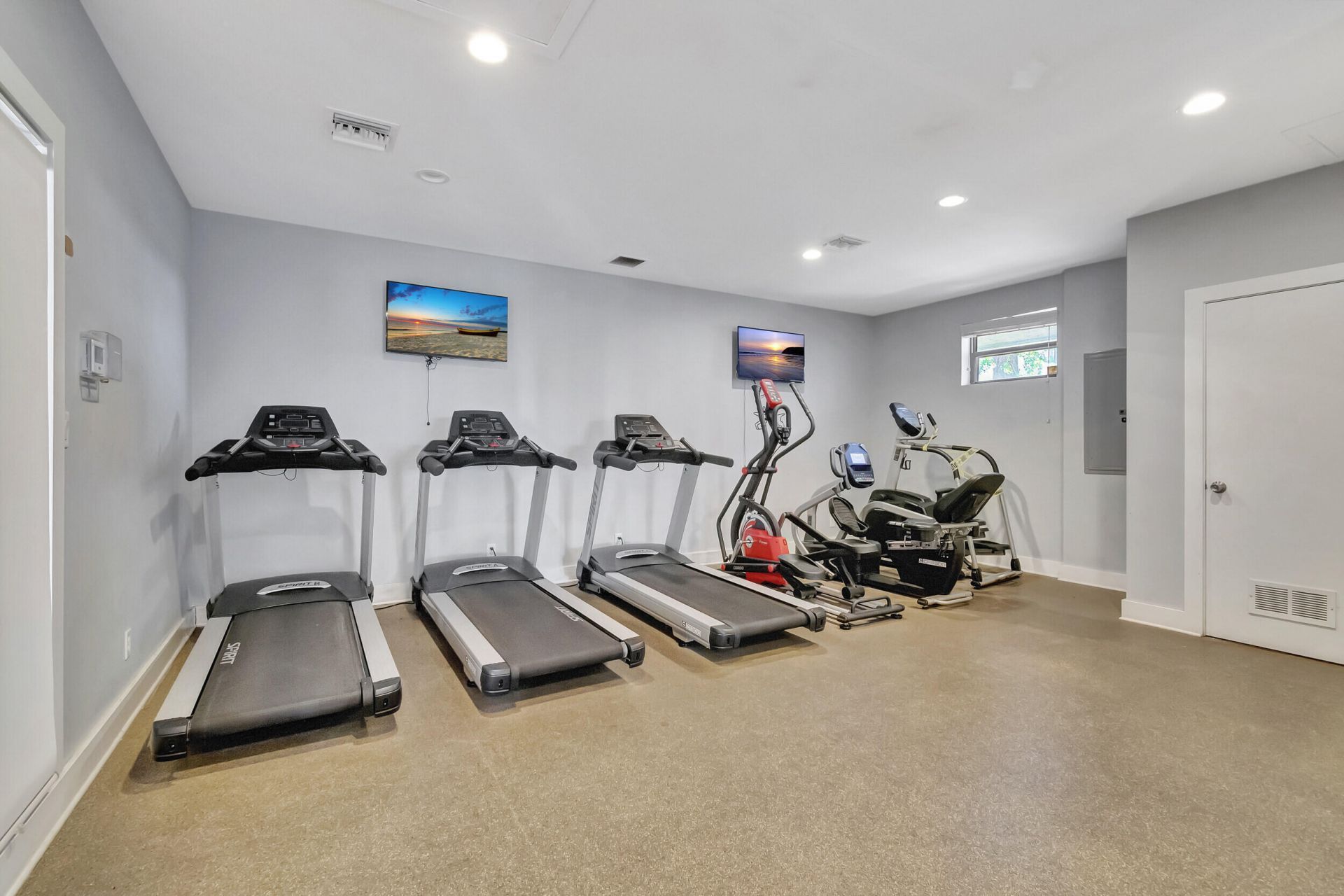 728 Executive Center Drive, Unit 21, West Palm Beach, FL 33401 Photo